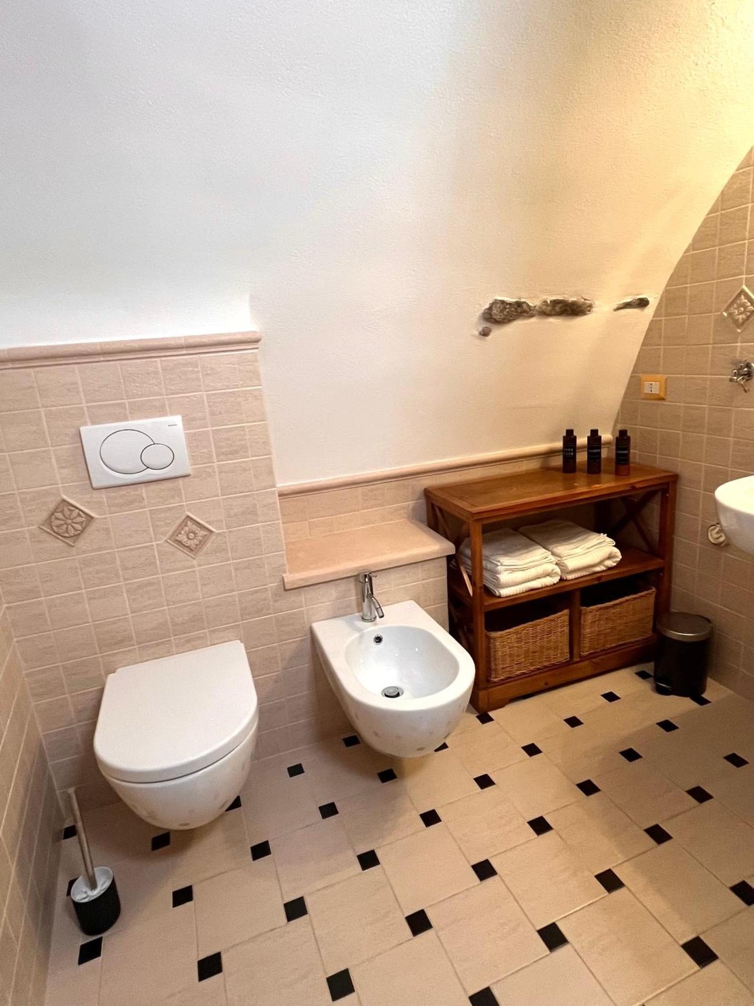 Ca' Pecina - Casa Vacanze Dolceacqua Bagian luar foto