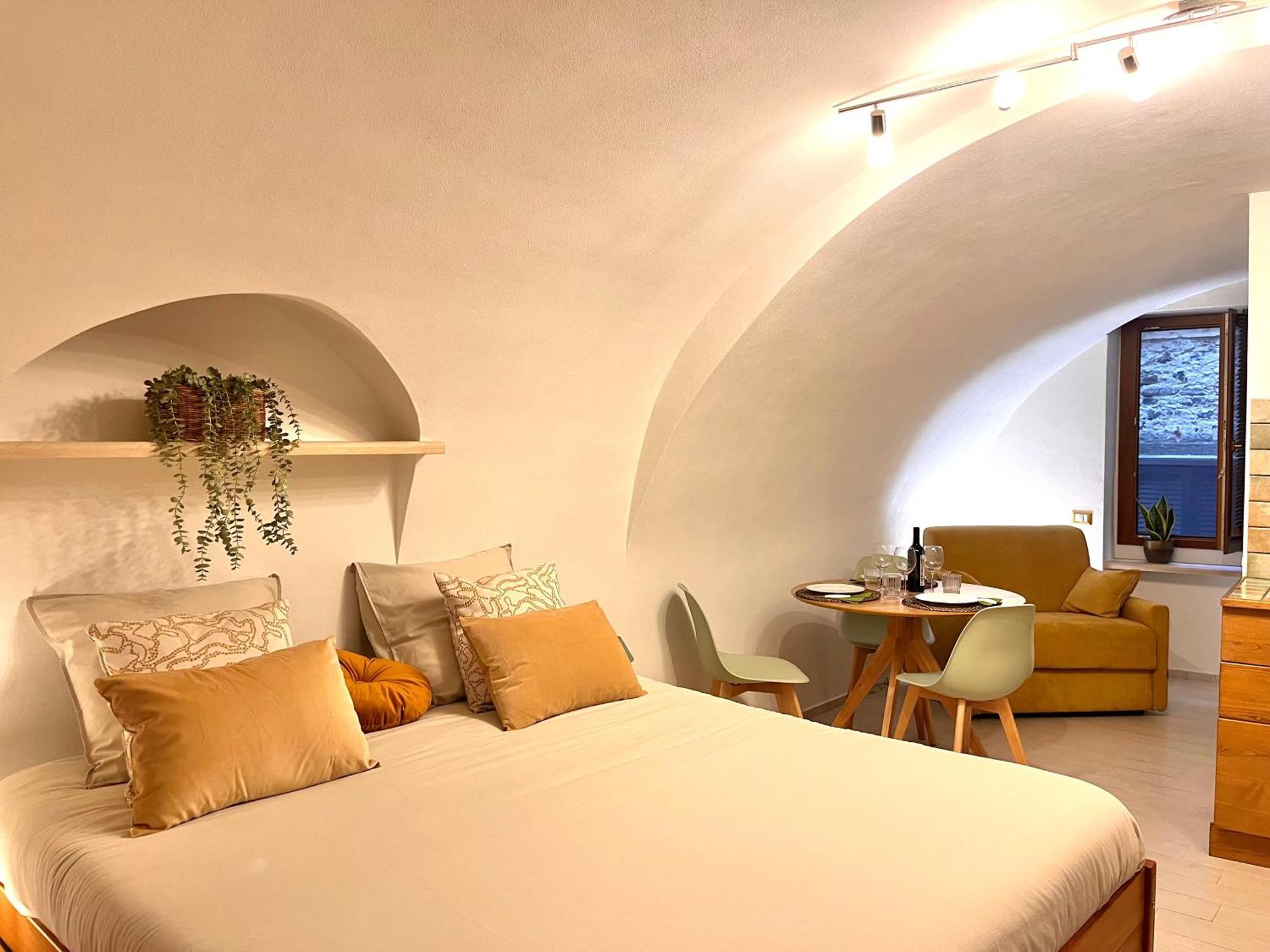 Ca' Pecina - Casa Vacanze Dolceacqua Bagian luar foto
